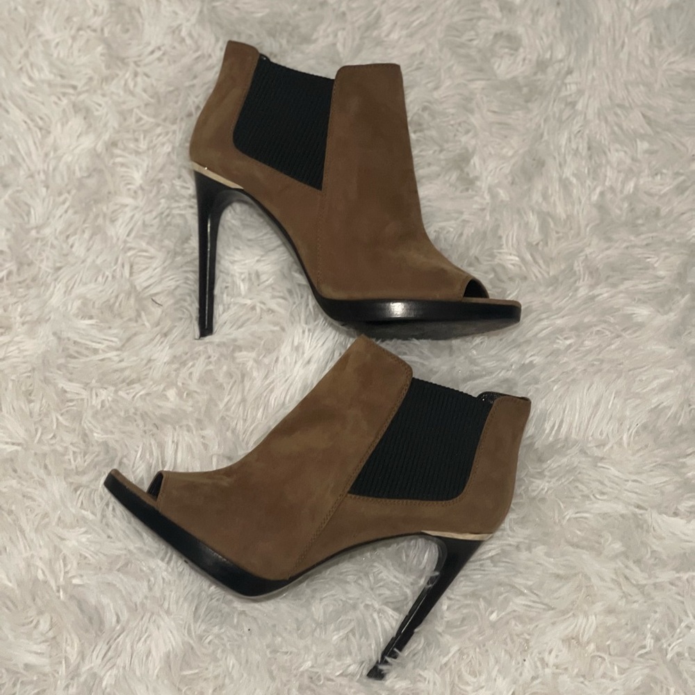 Burberry suede pull on ankle boots